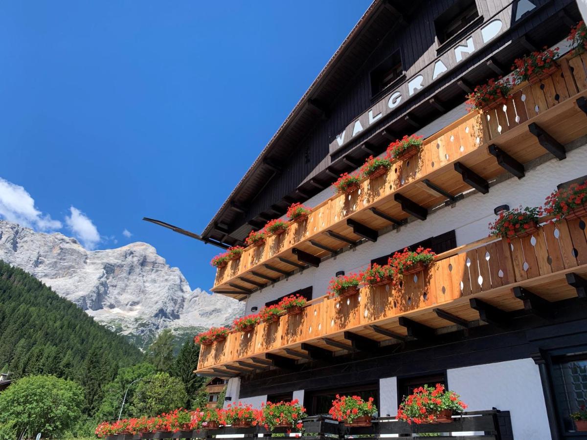 Hotel Valgranda Wellness & Spa Val di Zoldo Exteriör bild