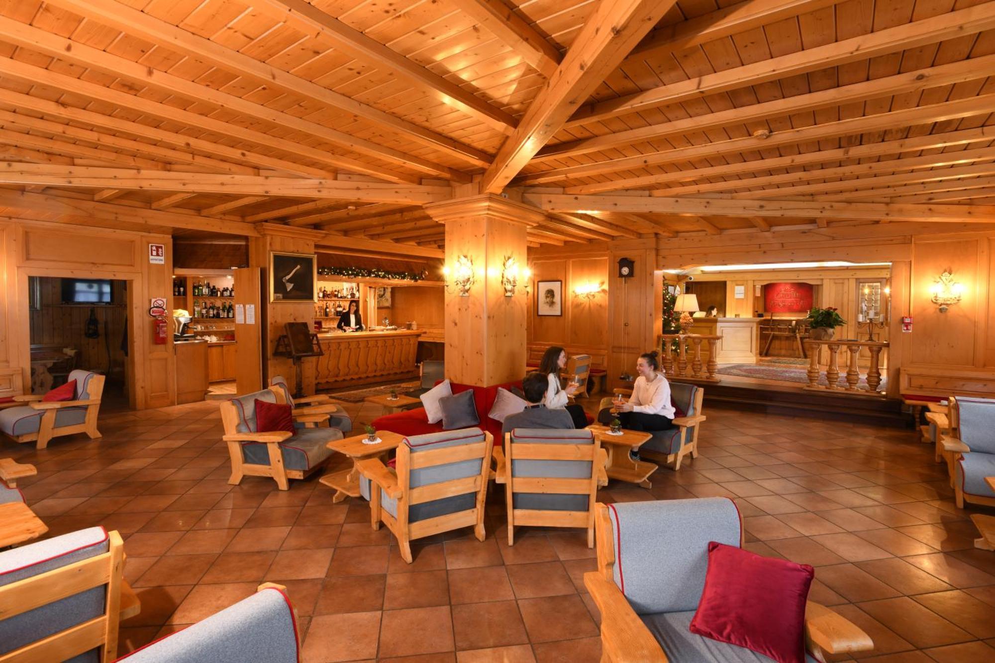 Hotel Valgranda Wellness & Spa Val di Zoldo Exteriör bild