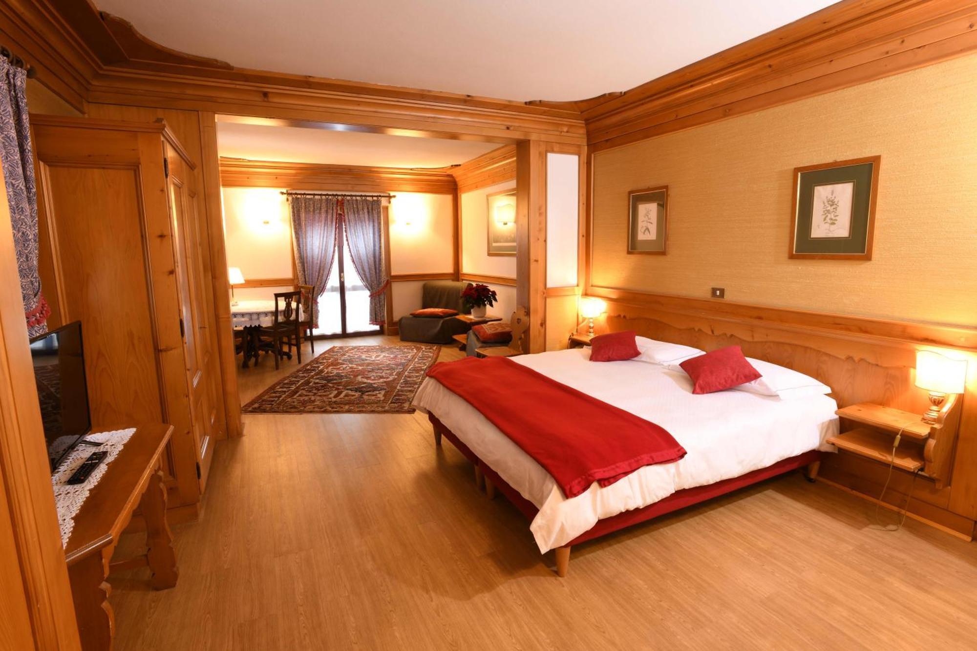 Hotel Valgranda Wellness & Spa Val di Zoldo Exteriör bild