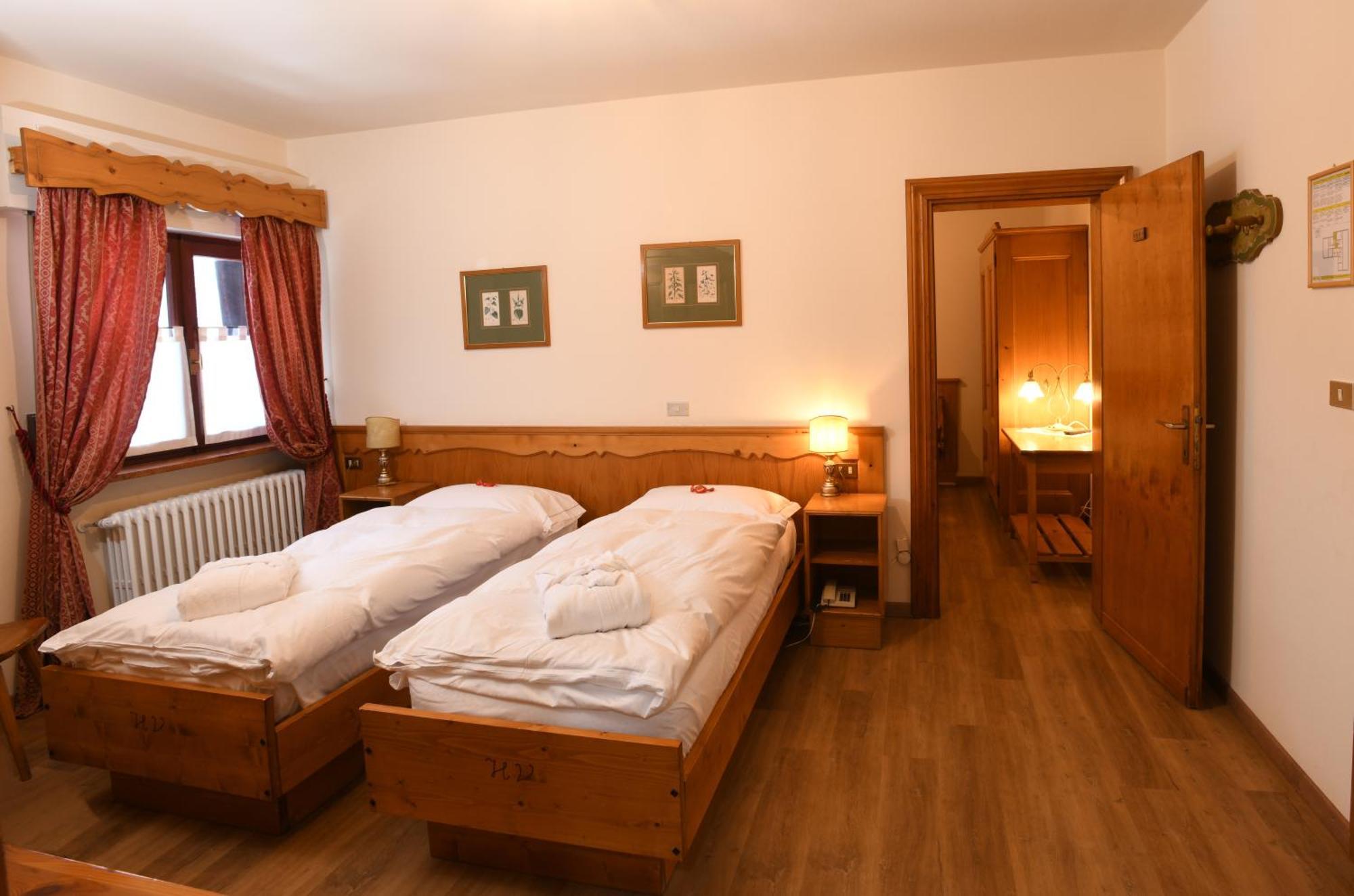 Hotel Valgranda Wellness & Spa Val di Zoldo Exteriör bild